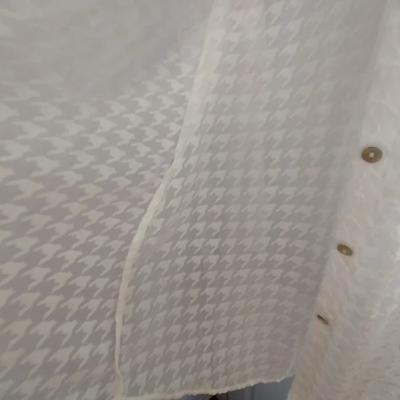 Cream Bone White Button Down Blouse - Picture 5 of 5